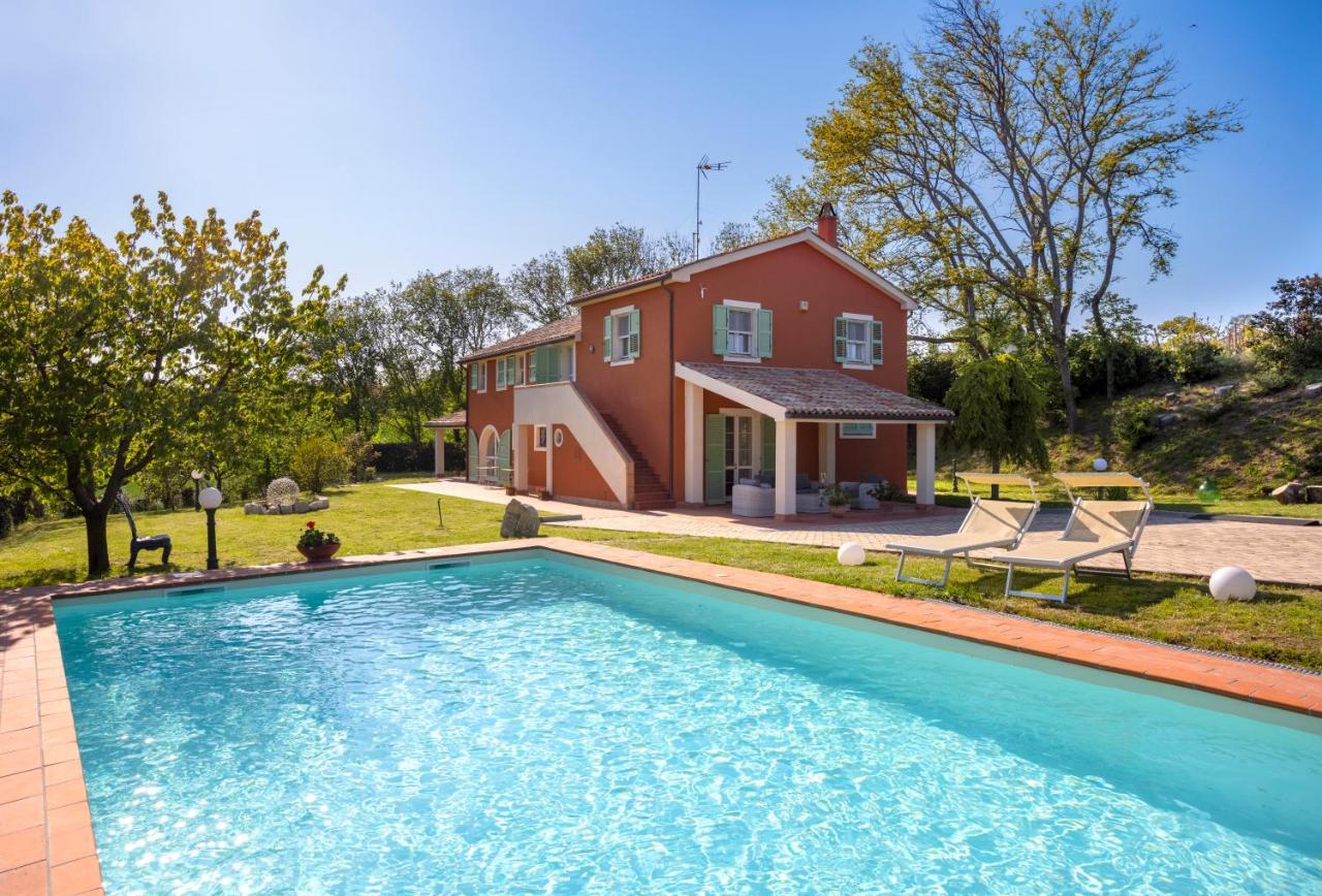 Rustico Villa Lemarche B&B מראה חיצוני תמונה