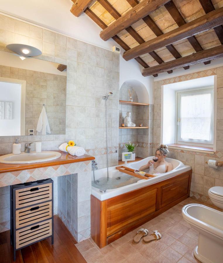 Rustico Villa Lemarche B&B מראה חיצוני תמונה